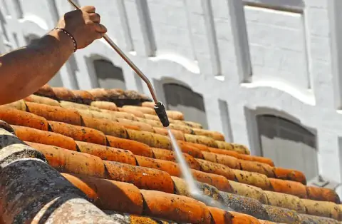 Nettoyage de toitures - Éguzon-Chantôme